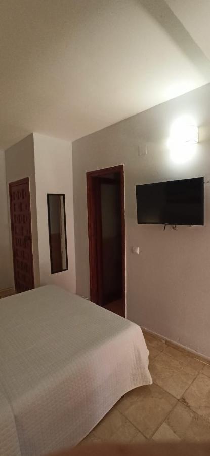 Hostal Castilla Aranjuez Zewnętrze zdjęcie