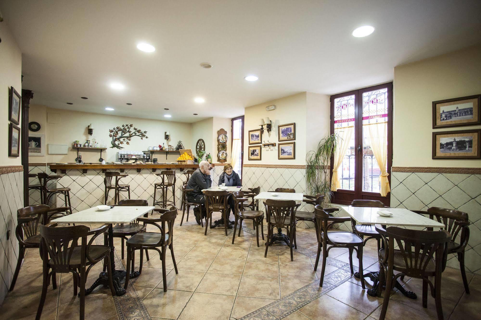 Hostal Castilla Aranjuez Zewnętrze zdjęcie